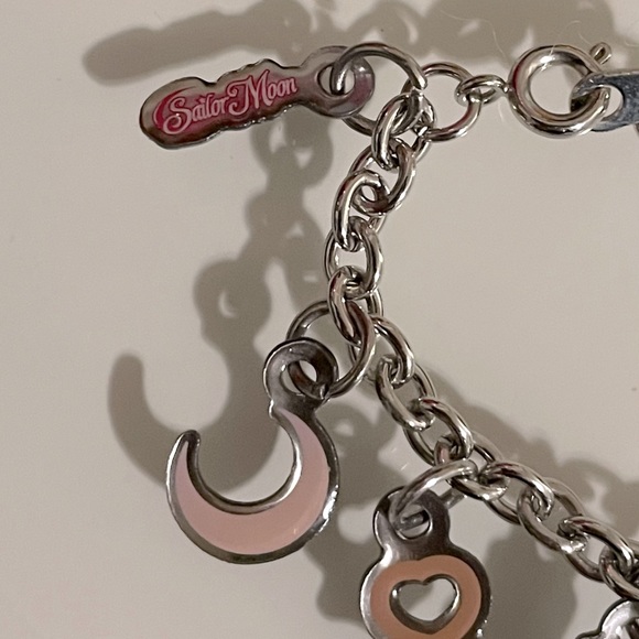 Sailor Moon 🌙💕 Charm Bracelet & Keychain - Picture 4 of 5